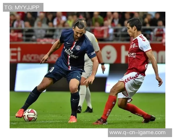 提升足球运动员核心力量的循环训练方法与技巧解析 提升足球运动员核心力量的循环训练方法与技巧解析